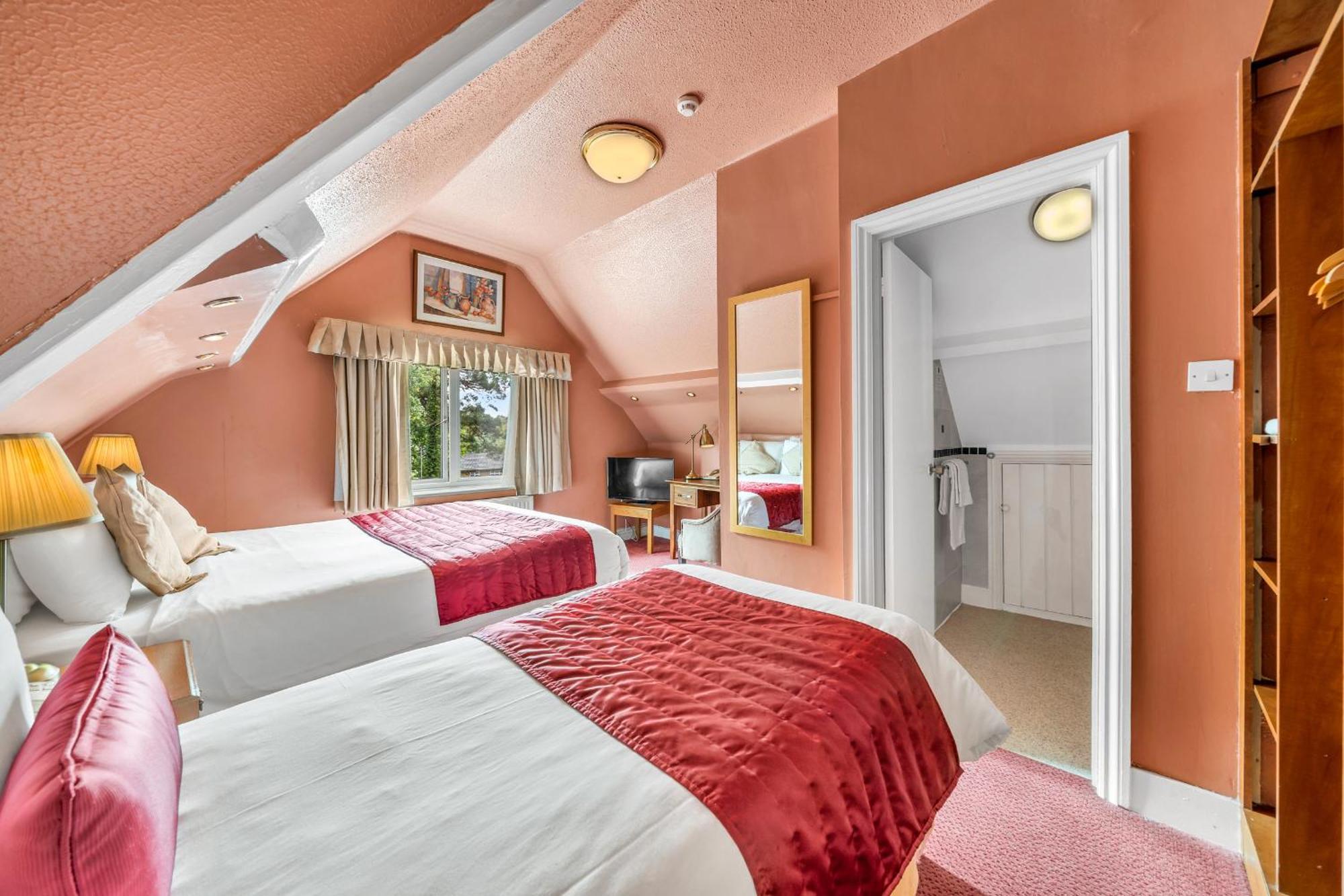 קרות'ורן Dial House Hotel מראה חיצוני תמונה